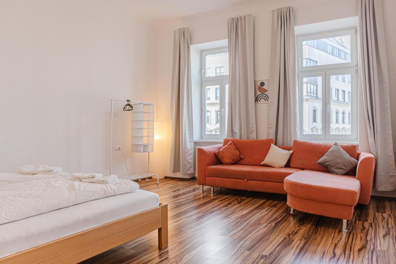 Special Vintage Viennese Apartment - 12Min F Downtown Екстер'єр фото