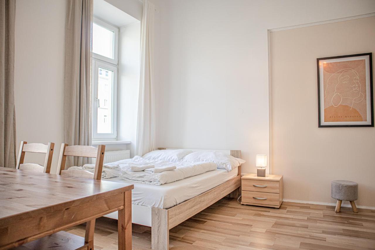 Special Vintage Viennese Apartment - 12Min F Downtown Екстер'єр фото