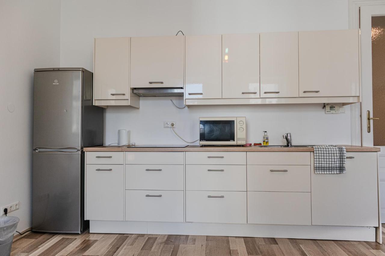 Special Vintage Viennese Apartment - 12Min F Downtown Екстер'єр фото
